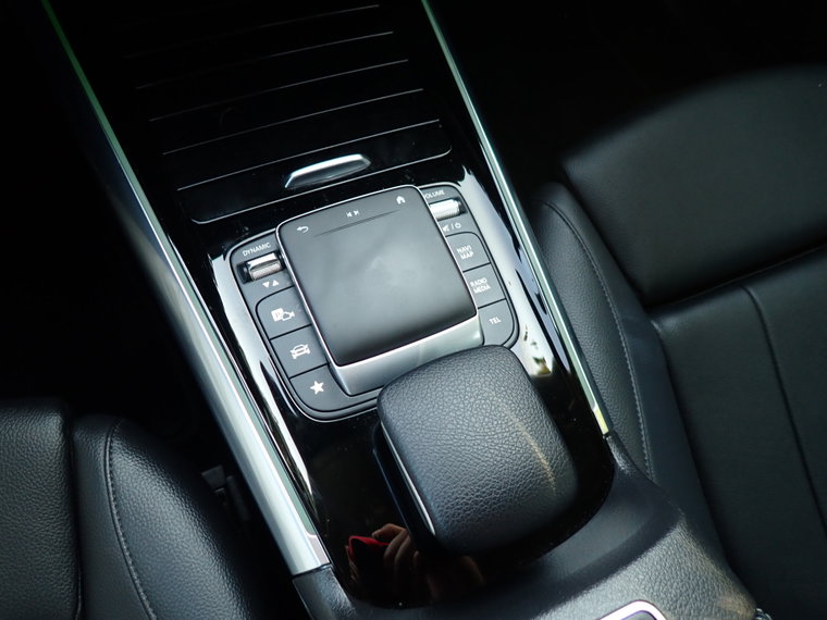 Vehicle Image 28