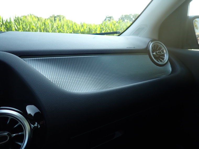 Vehicle Image 33
