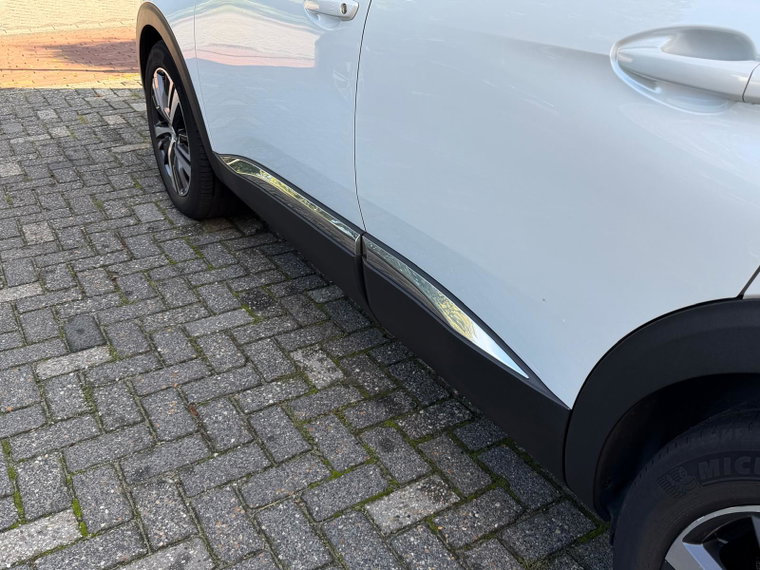Vehicle Image 50