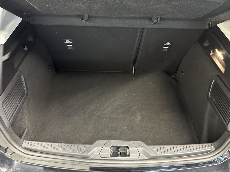 Vehicle Image 39