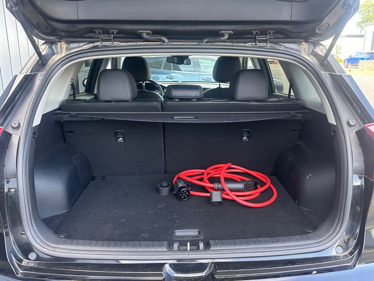 Vehicle Image 25