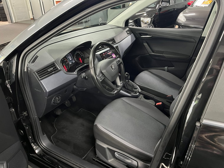 Vehicle Image 10