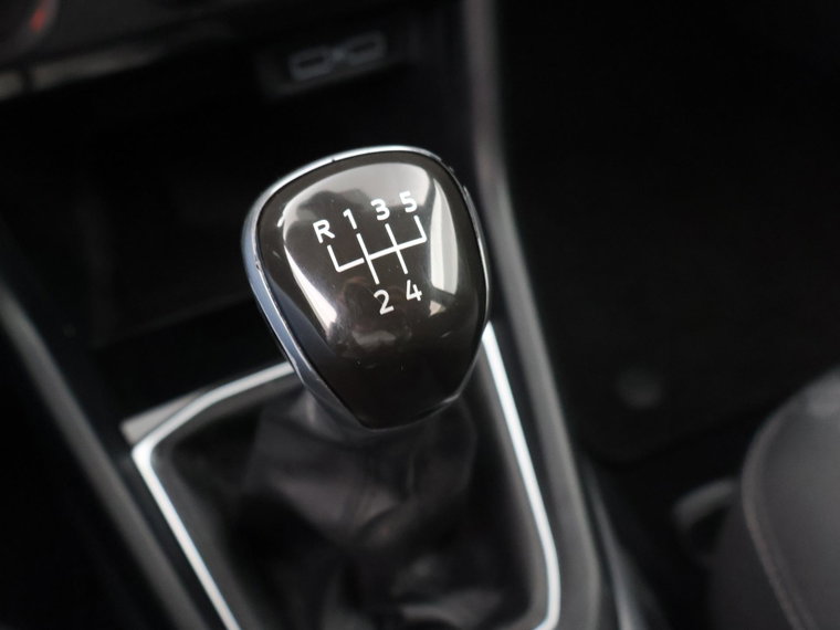 Vehicle Image 40