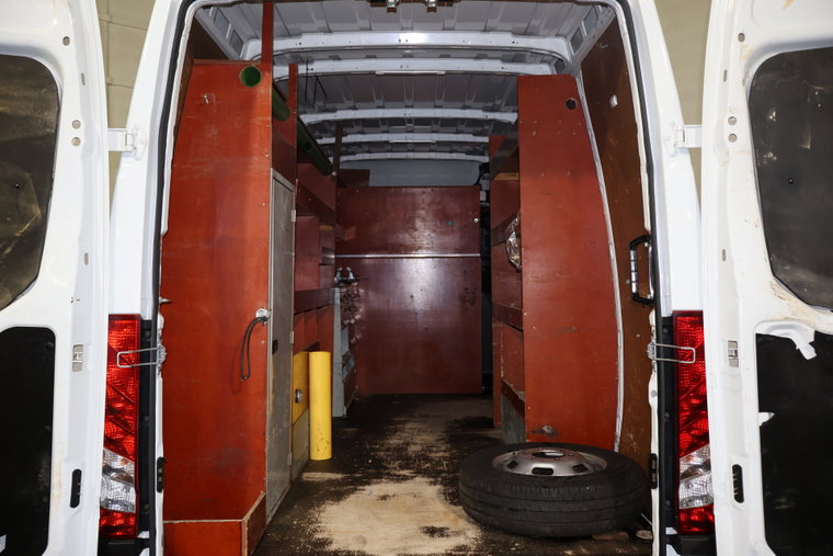 Vehicle Image 13