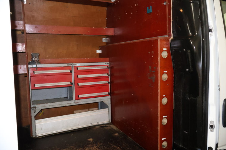 Vehicle Image 15