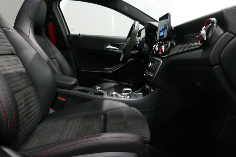 Vehicle Image 33