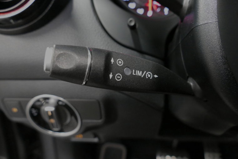 Vehicle Image 40