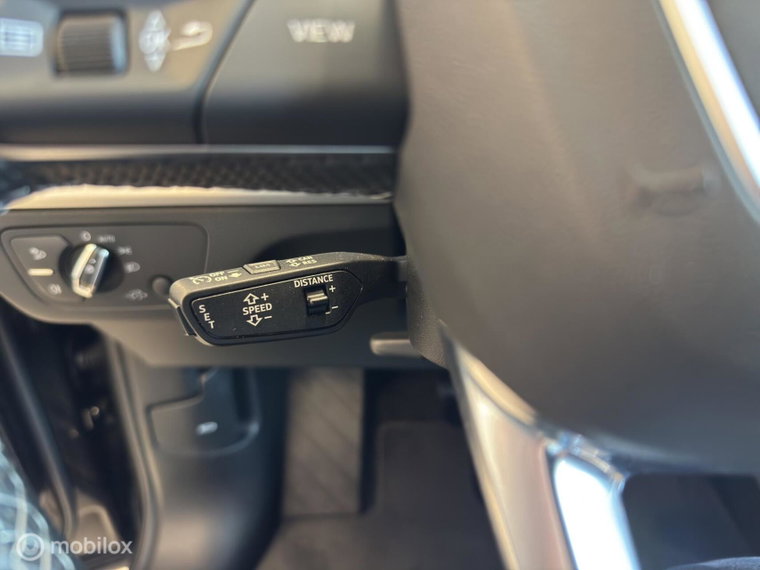 Vehicle Image 29