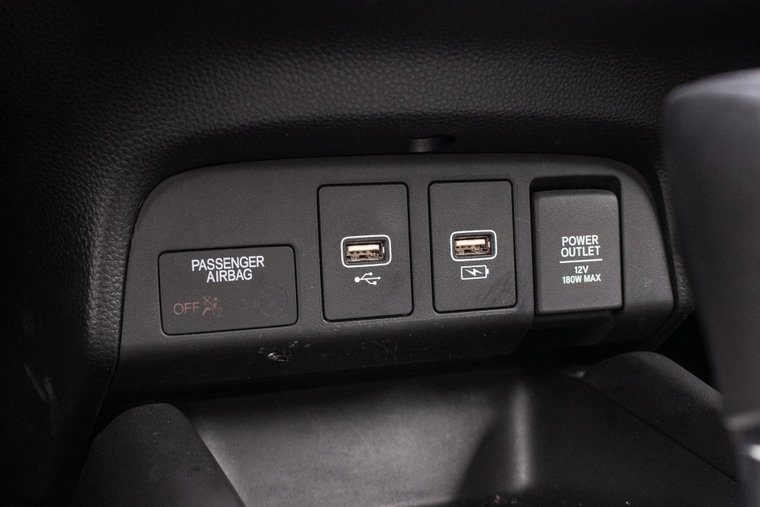 Vehicle Image 23