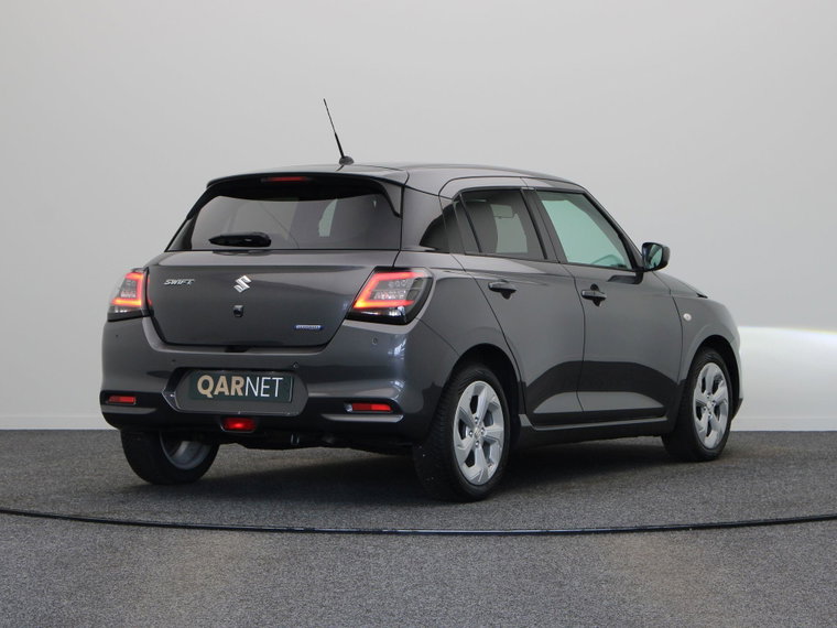 Vehicle Image 16