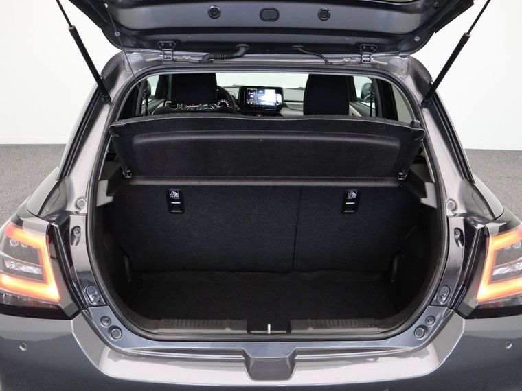 Vehicle Image 19