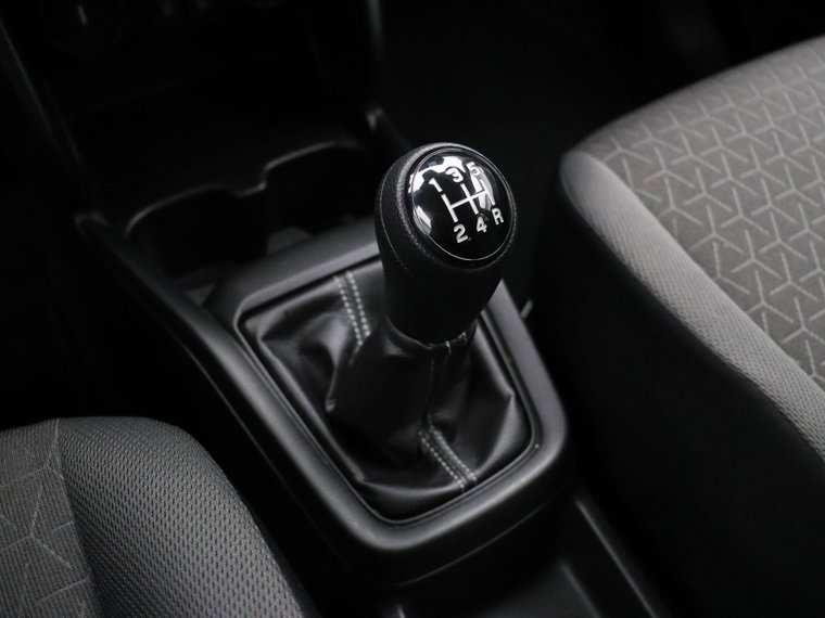 Vehicle Image 28