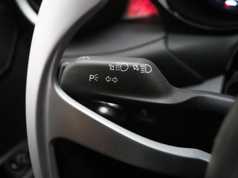 Vehicle Image 26