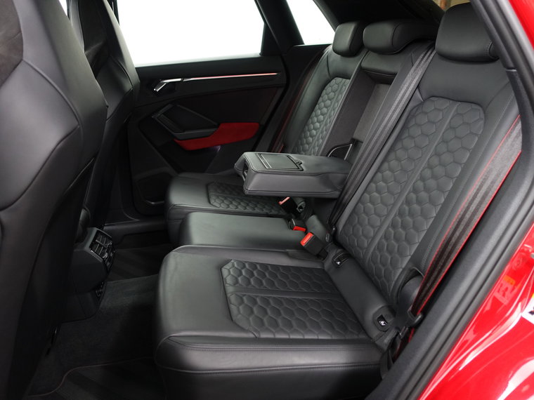 Vehicle Image 33