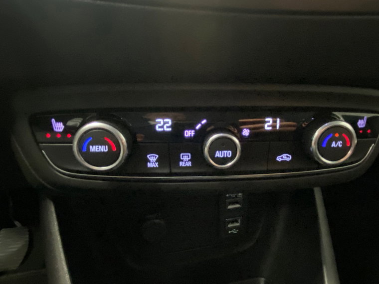 Vehicle Image 24