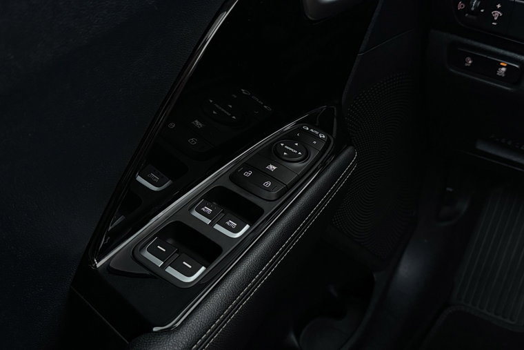 Vehicle Image 37
