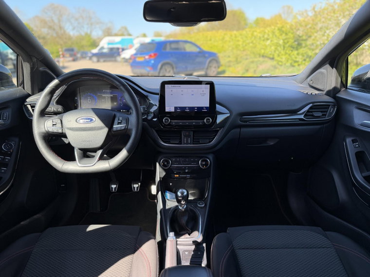 Vehicle Image 21