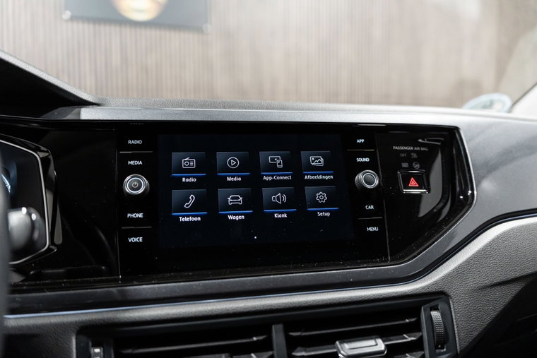 Vehicle Image 30