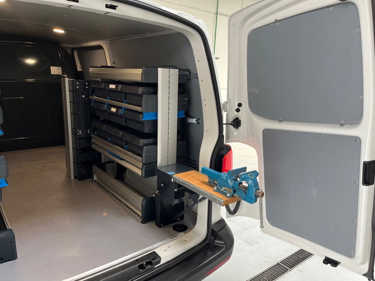 Vehicle Image 36