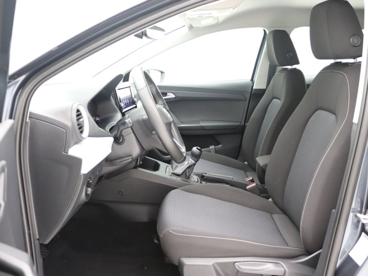 Vehicle Image 12