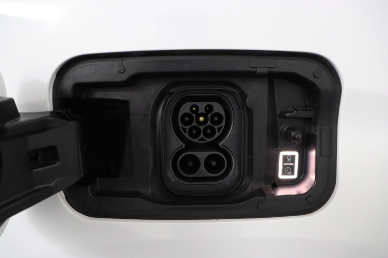 Vehicle Image 35