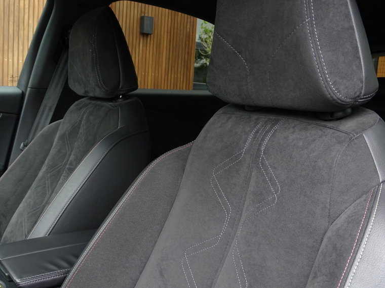 Vehicle Image 33
