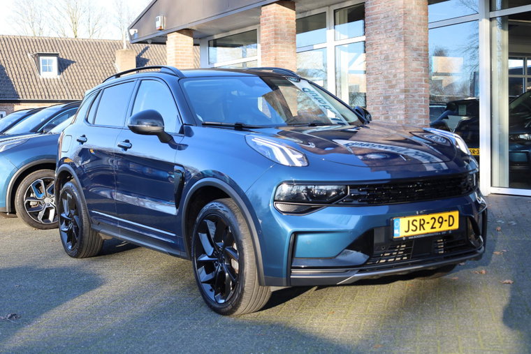 Vehicle Image 4