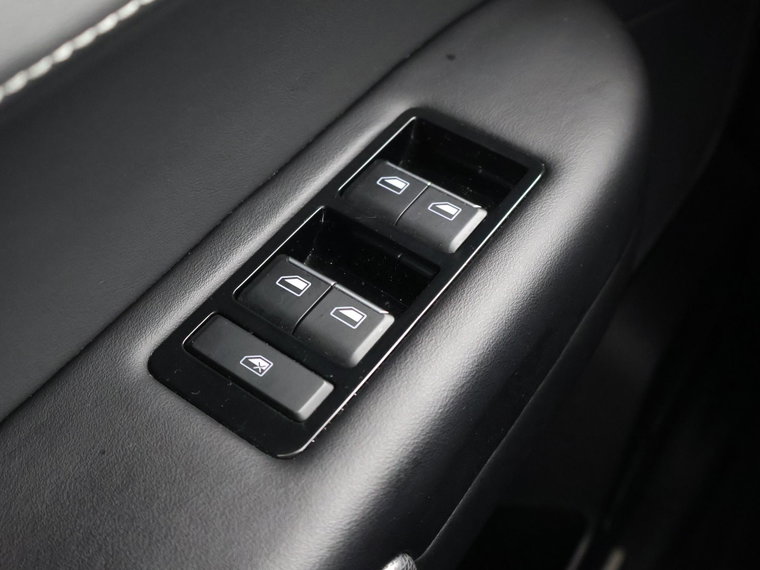 Vehicle Image 47