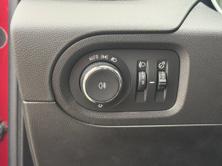 Vehicle Image 28
