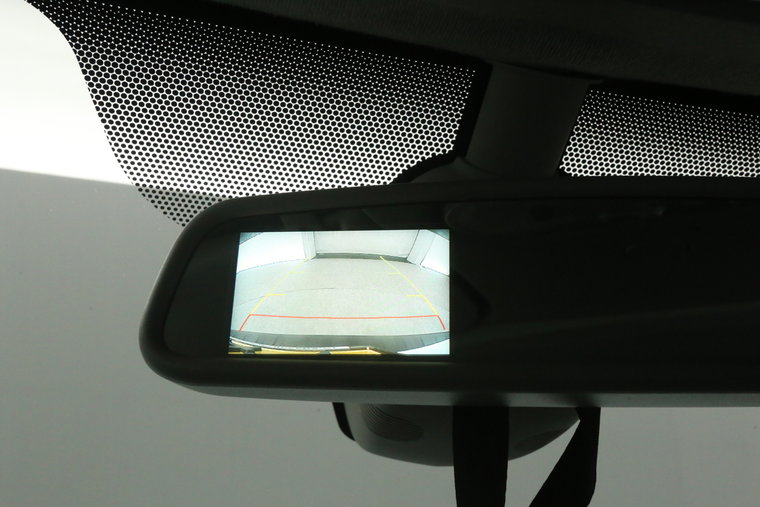 Vehicle Image 13