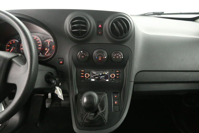 Vehicle Image 11