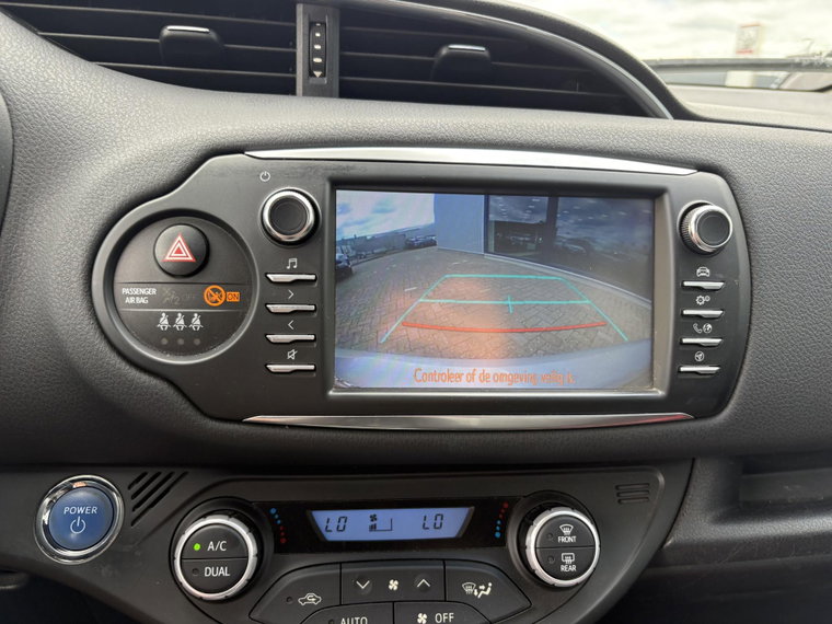 Vehicle Image 22