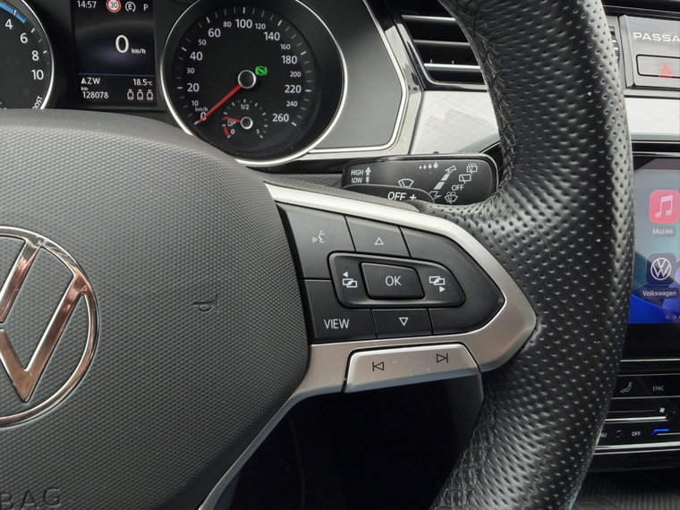 Vehicle Image 45