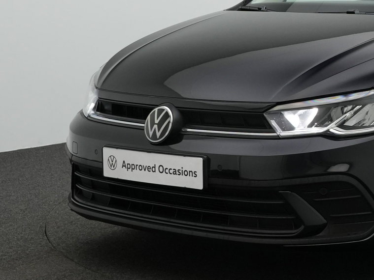 Vehicle Image 21