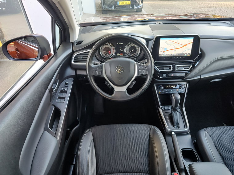 Vehicle Image 12