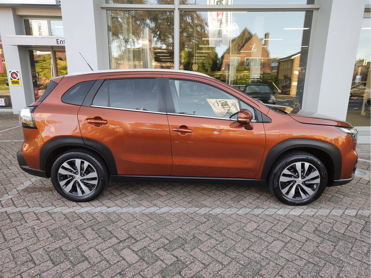 Vehicle Image 6