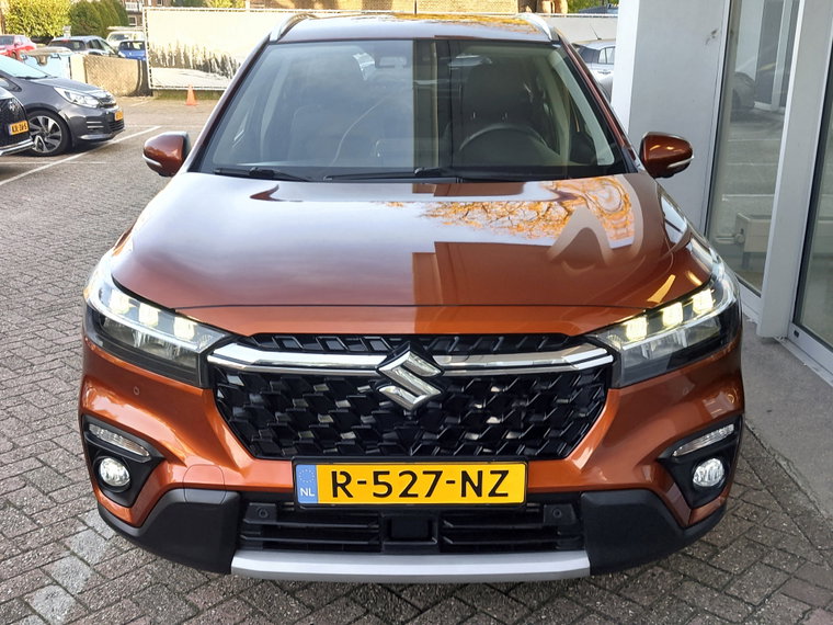 Vehicle Image 8
