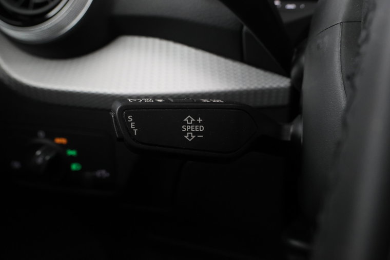 Vehicle Image 28