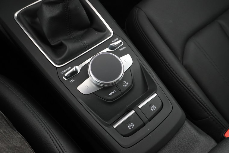 Vehicle Image 40