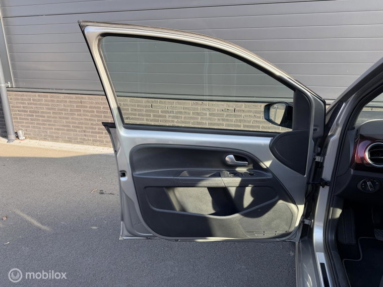 Vehicle Image 31