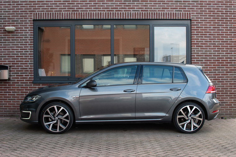 Vehicle Image 19