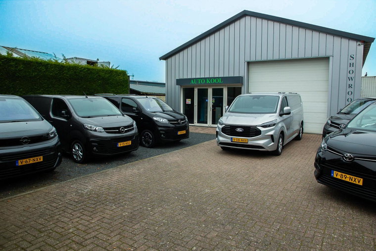 Vehicle Image 29