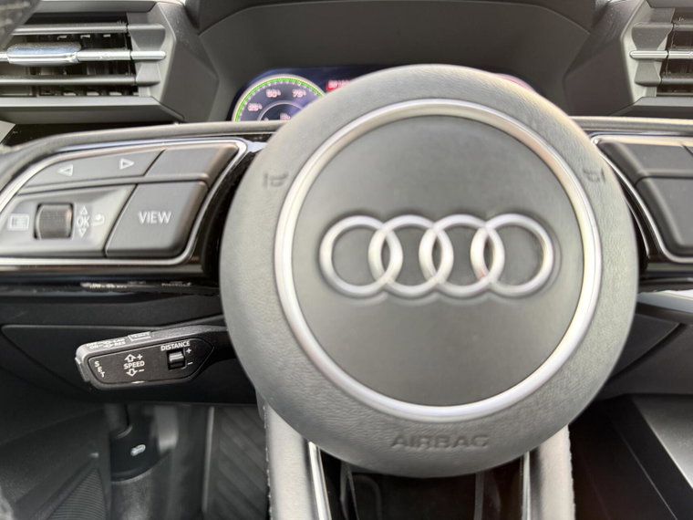 Vehicle Image 40
