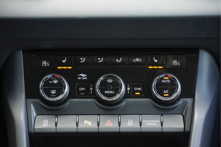 Vehicle Image 28