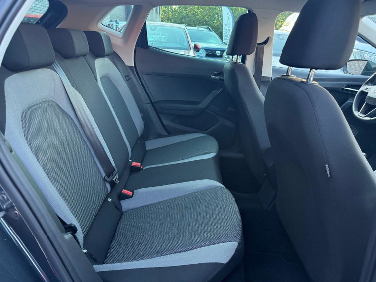 Vehicle Image 36
