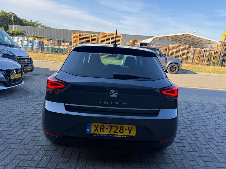 Vehicle Image 7