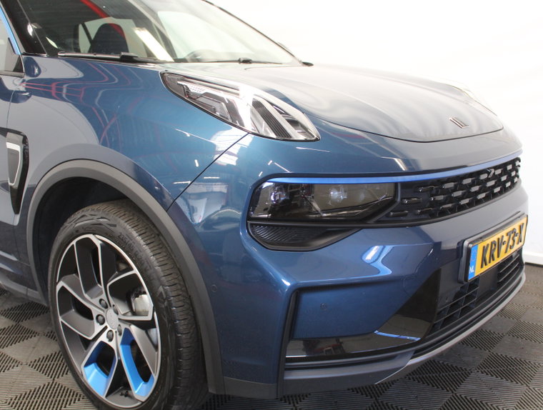 Vehicle Image 13