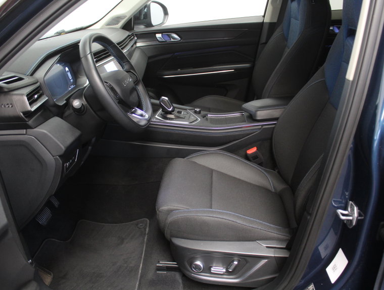Vehicle Image 38
