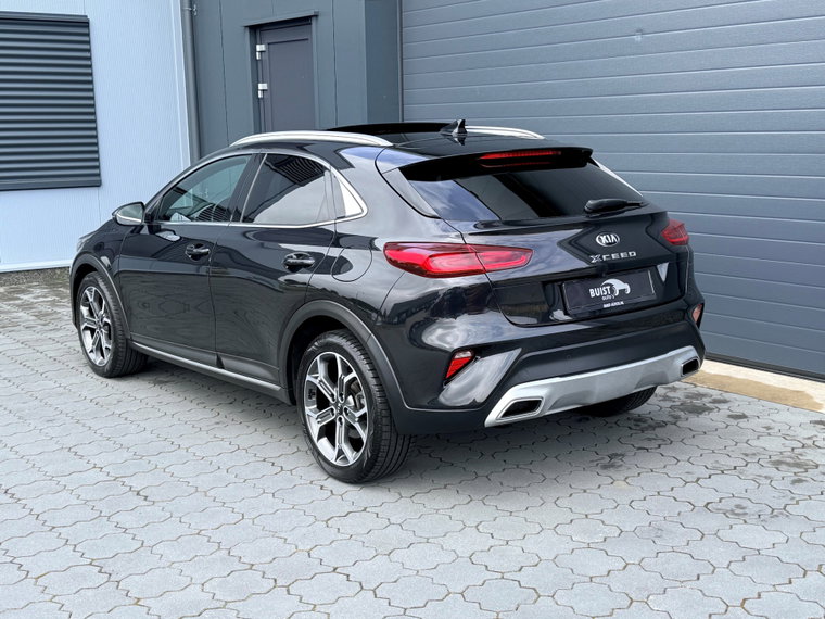 Vehicle Image 34