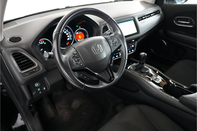 Vehicle Image 14